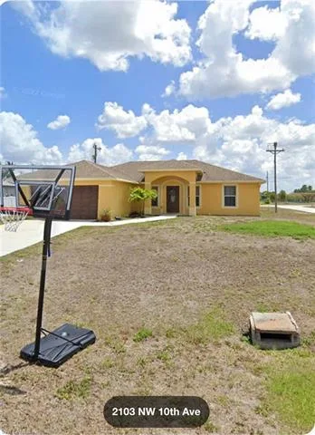2103 NW 10th Ave